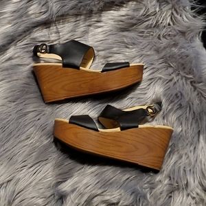 2/$15🦋Black wedges